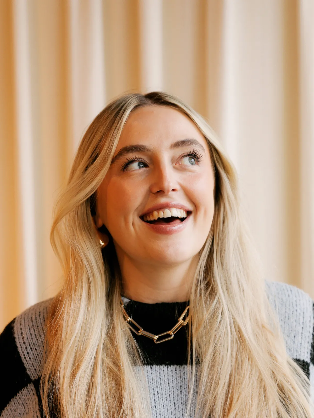 Welcoming smile at Melona Dent Clinic